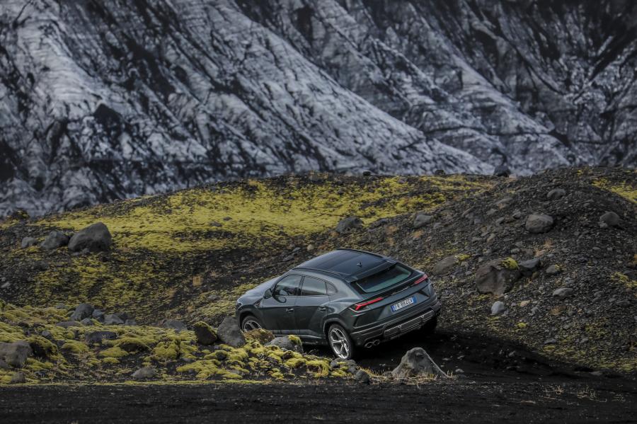 Lamborghini Urus Off-Road Package 2018 года  (WW) (фото 15 из 15)